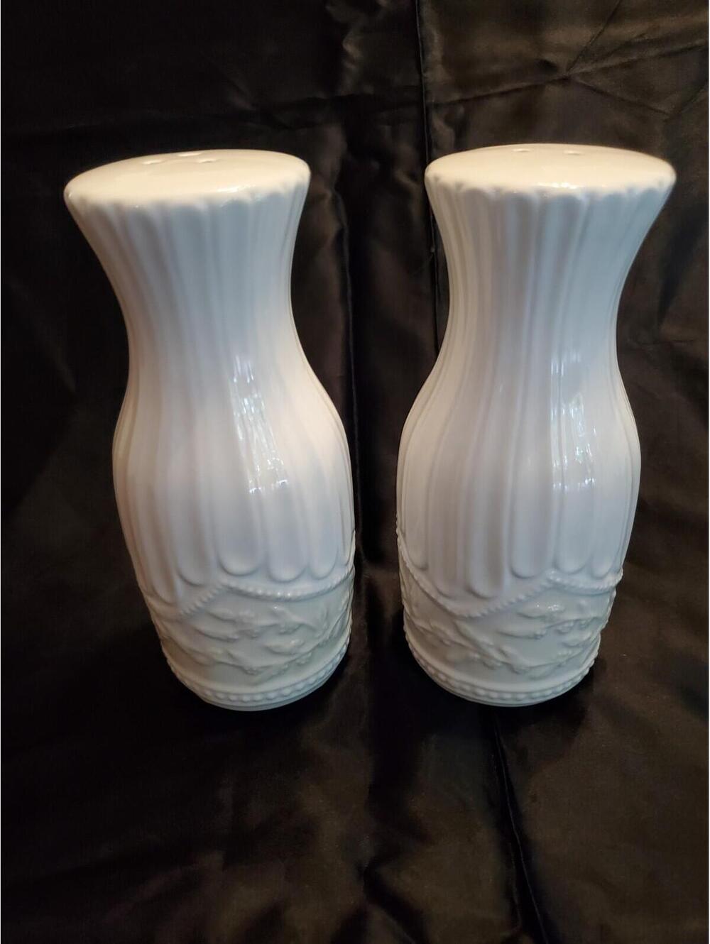 Lourdes Salt Pepper Shakers 6-inch Embossed Leaf Vine Pattern with Plugs